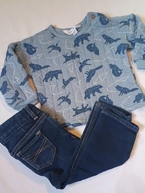 Emily And Oliver And Gap Constellation Outfit
